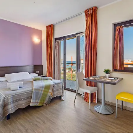 Upscale In Near Beach Appartamento