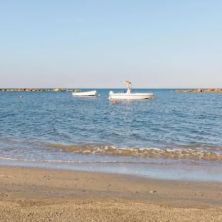 Upscale In Near Beach Appartamento